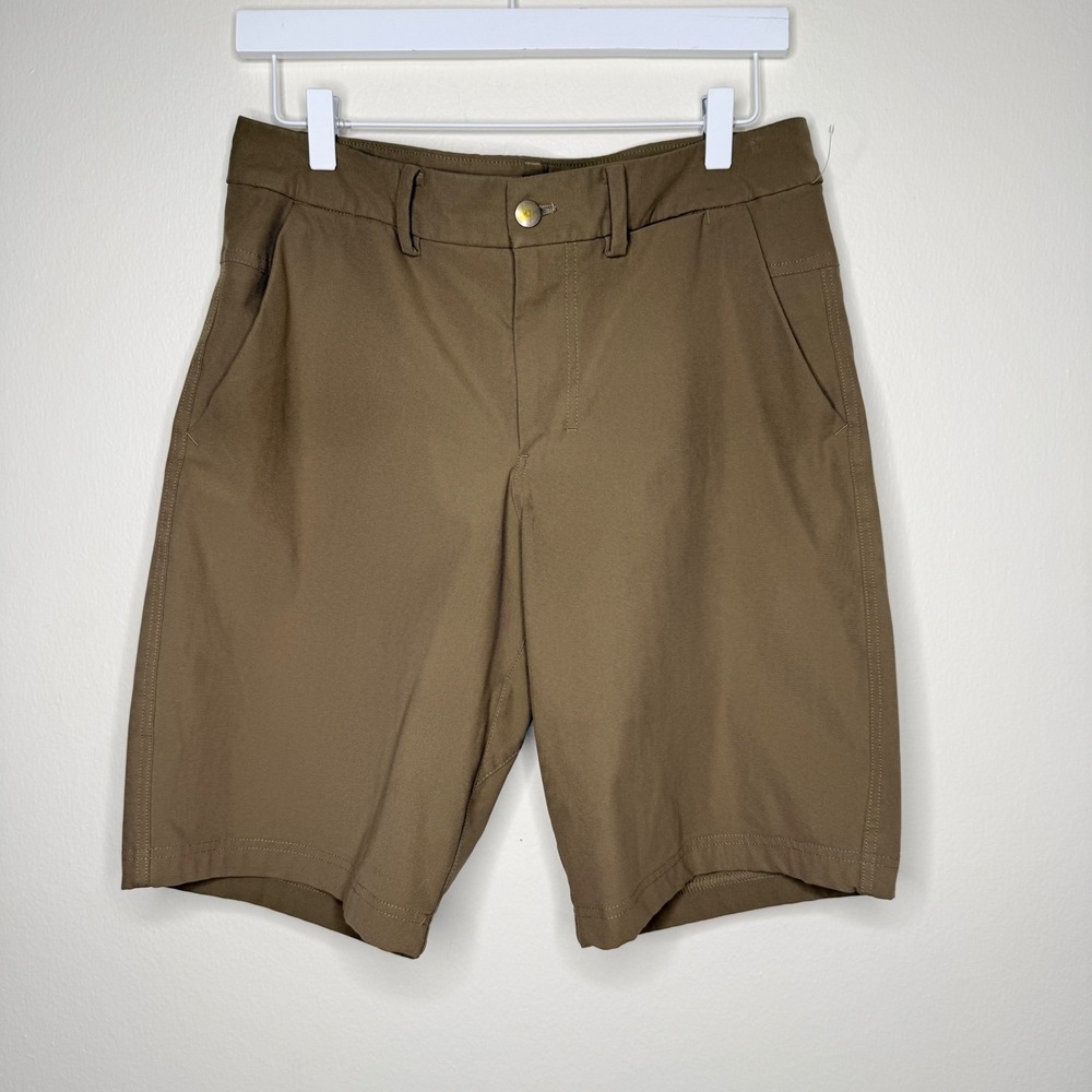 Lululemon Mens Shorts Khaki‎ Tan Utility Zip Pocket Athletic Size 31